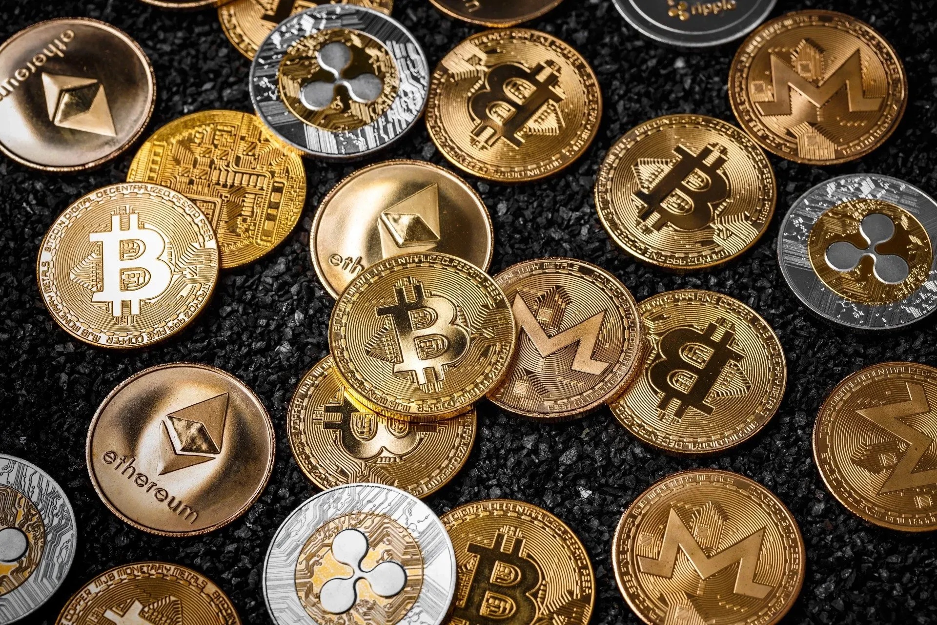 Securing Your Cryptocurrency: The Role of Bitcoin Mixers
